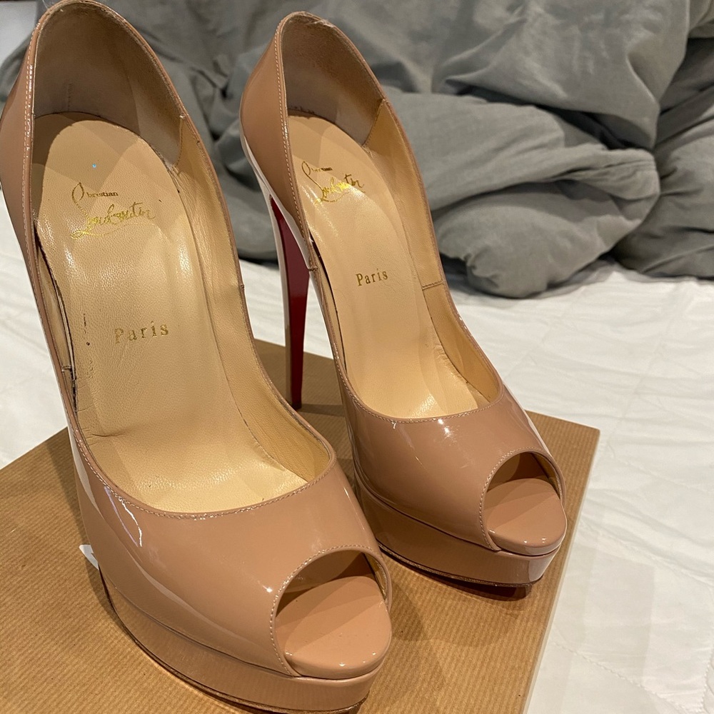 Christian Louboutin Peep Toe - Picture 2 of 7